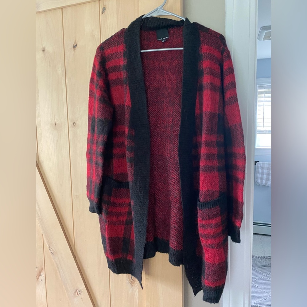 Black and red sweater cardigan